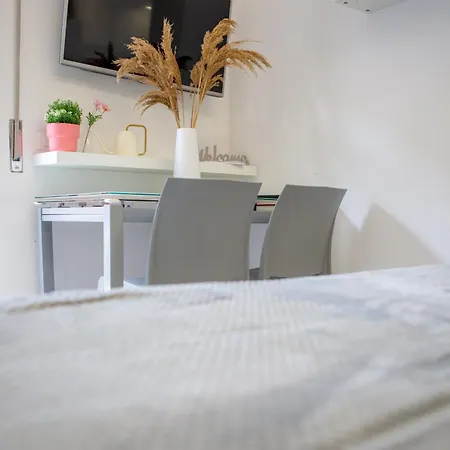 Holiday Homes Rome - Portuense 21 - Studio With Little Private Garden Exterior photo